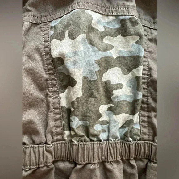 Little Lass | toddler girls camo vest. Size: 24M - Picture 11 of 14
